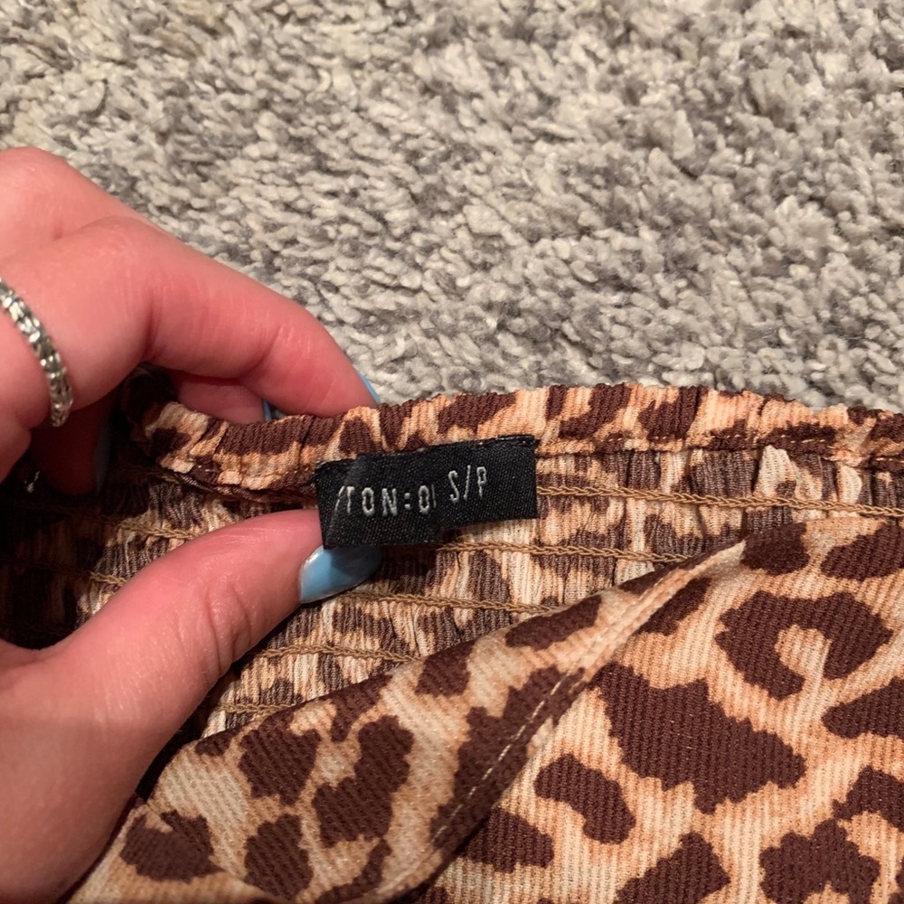 COTTON ON CHEETAH BLOUSE - Picture 7 of 8